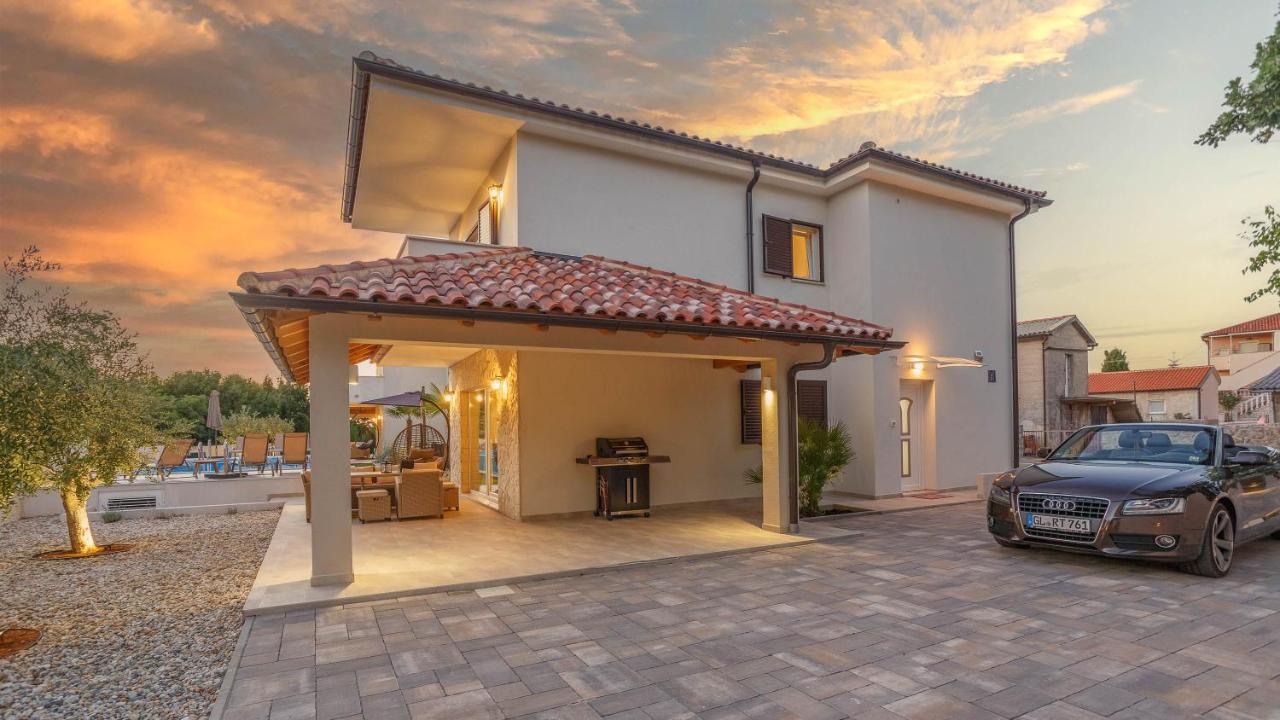 Villa Antonada Vrh  Exterior photo